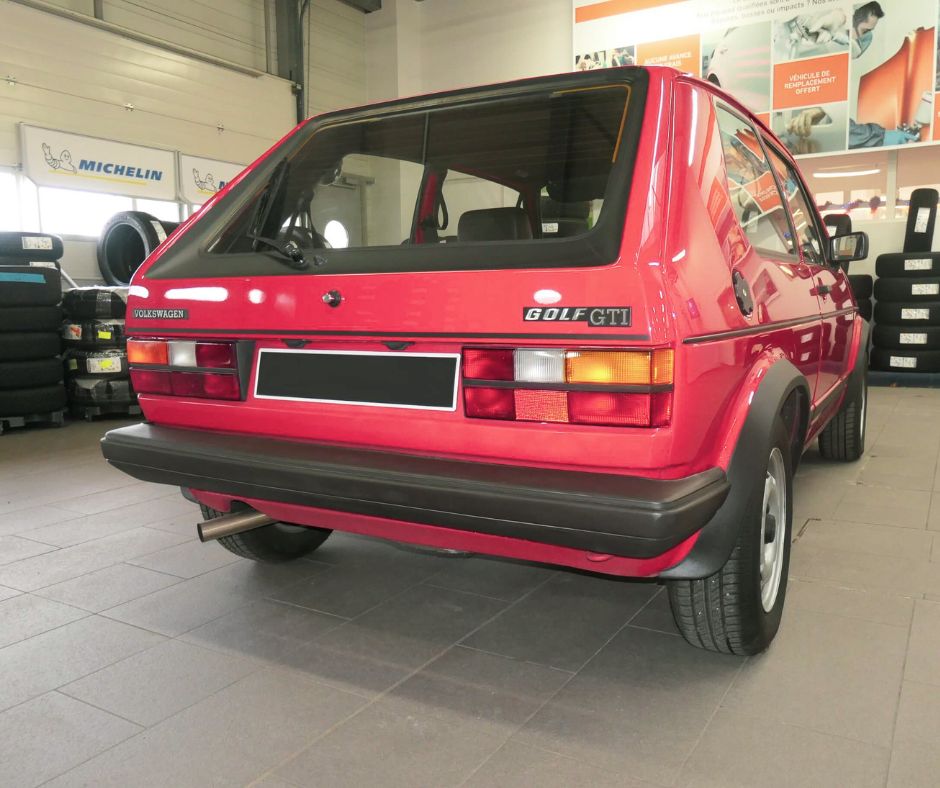 Volkswagen Golf GTI rouge